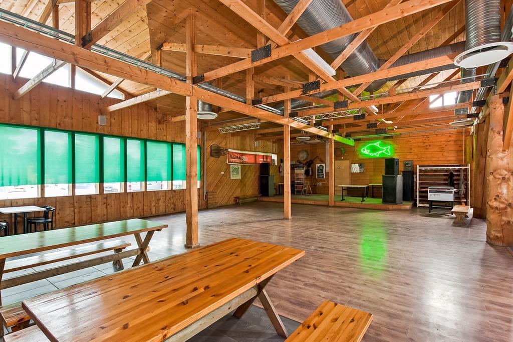 Veskisilla Hotel Türi エクステリア 写真