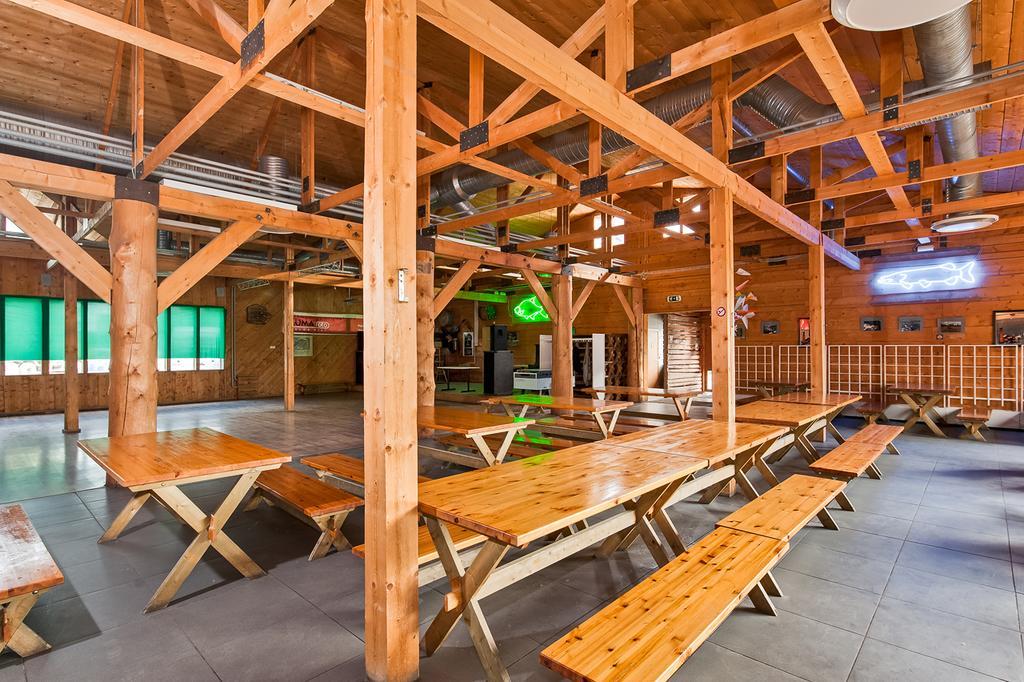 Veskisilla Hotel Türi エクステリア 写真